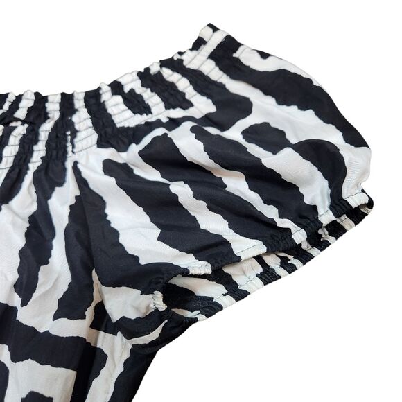 Tibi Top Silk‎ Smocked Off The Shoulder Short Sleeve Flowy Tribal Black White S - Picture 5 of 10